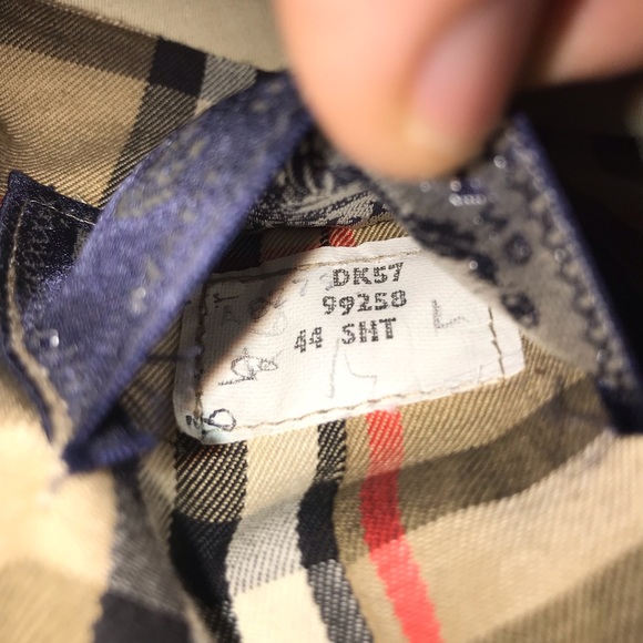 *Authentic* Burberry Wesminster Trench Coat - Picture 6 of 6